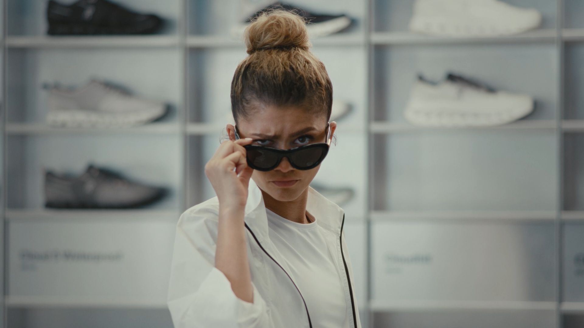 On | Roger vs Zendaya